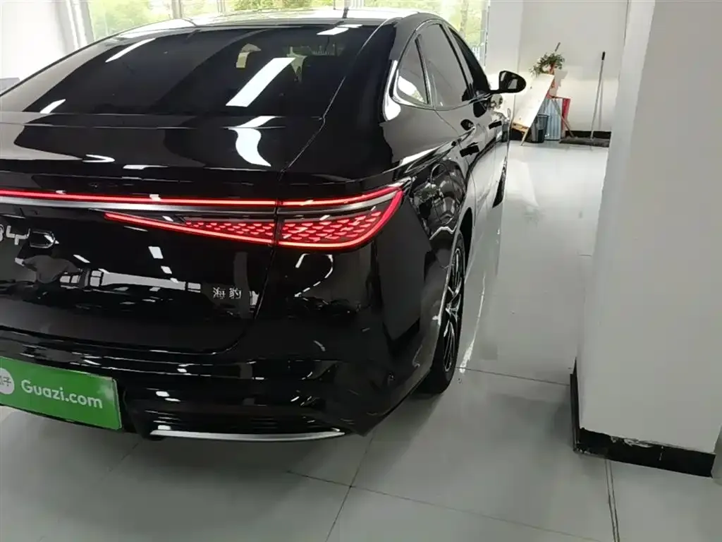 BYD Seal — фото 5