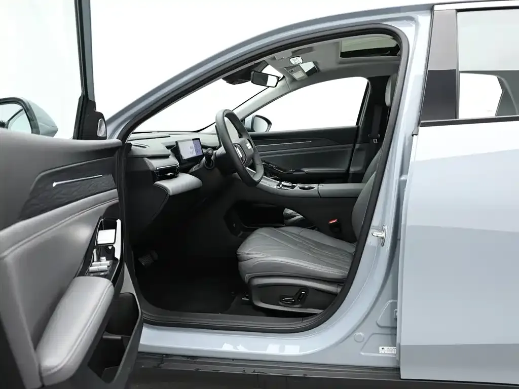 Geely Galaxy L6 — фото 10