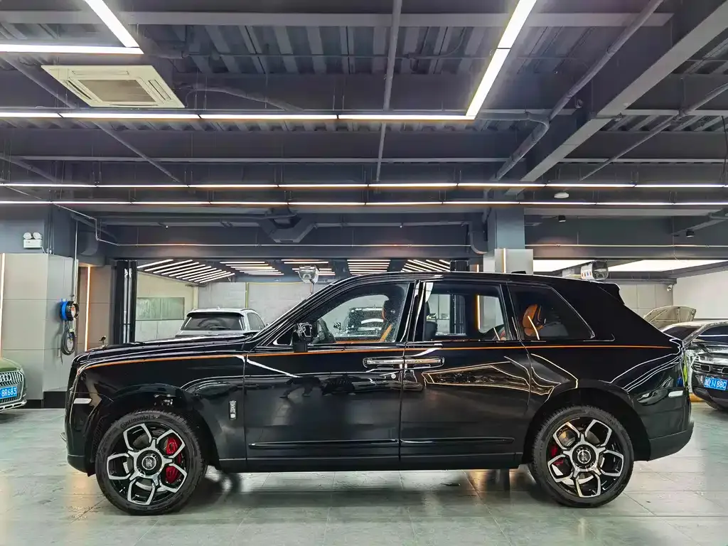 Rolls-Royce Cullinan 2021 из CN, фото 2