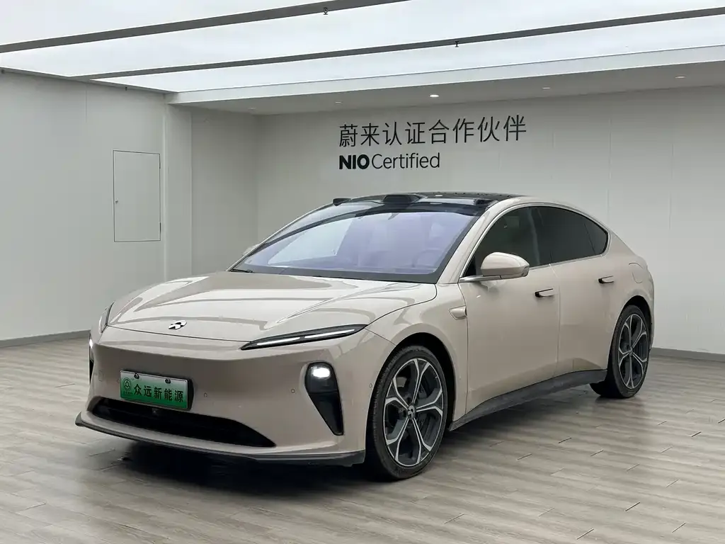 NIO ET5