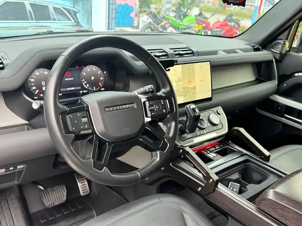 Land Rover Defender — фото 2
