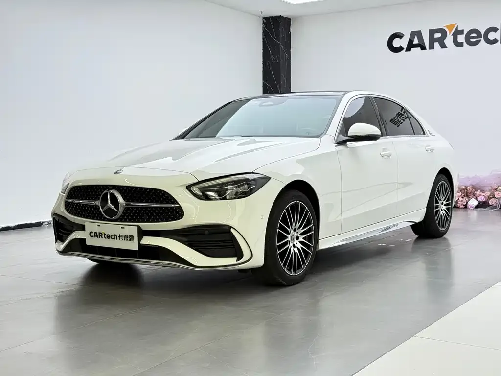 Mercedes-Benz C-Class — фото 1