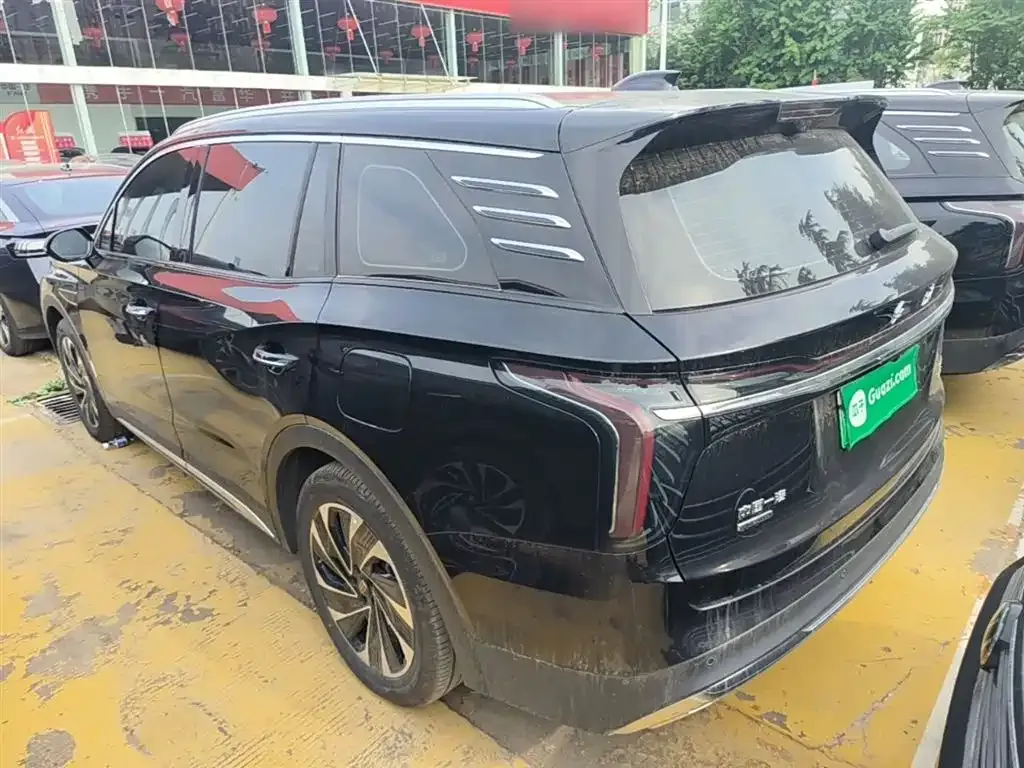 Hongqi HS7 PHEV — фото 10