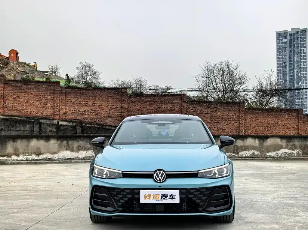 Volkswagen Passat — фото 9