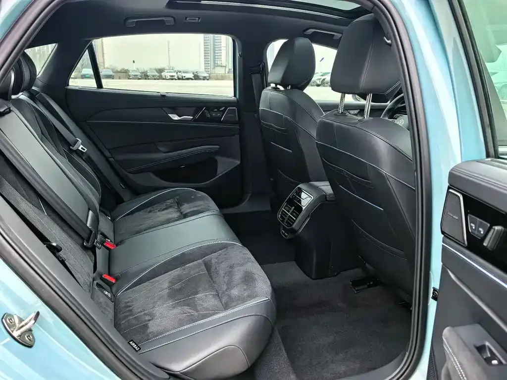 Volkswagen Passat — фото 3