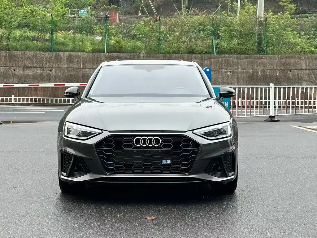 Audi A4L 2022 из CN, фото 8
