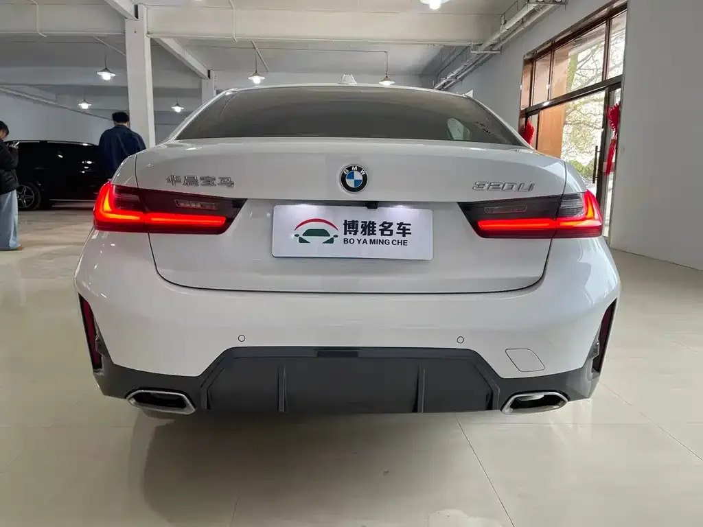 BMW 3 Series 2024 из CN, фото 9