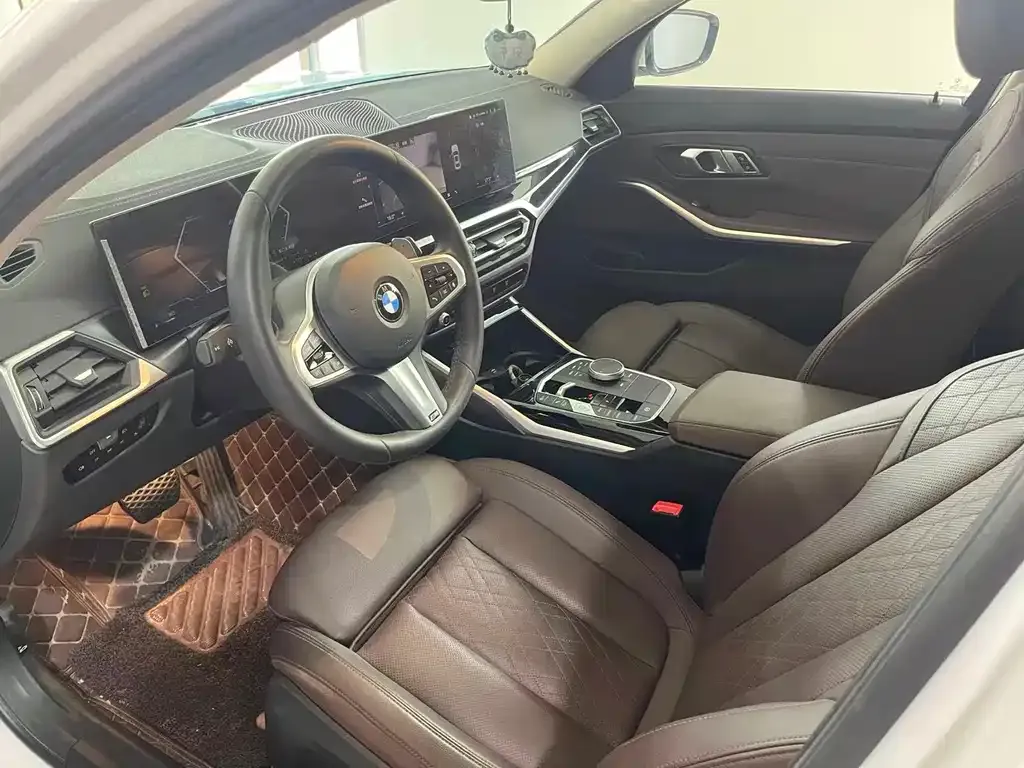 BMW 3 Series 2024 из CN, фото 4