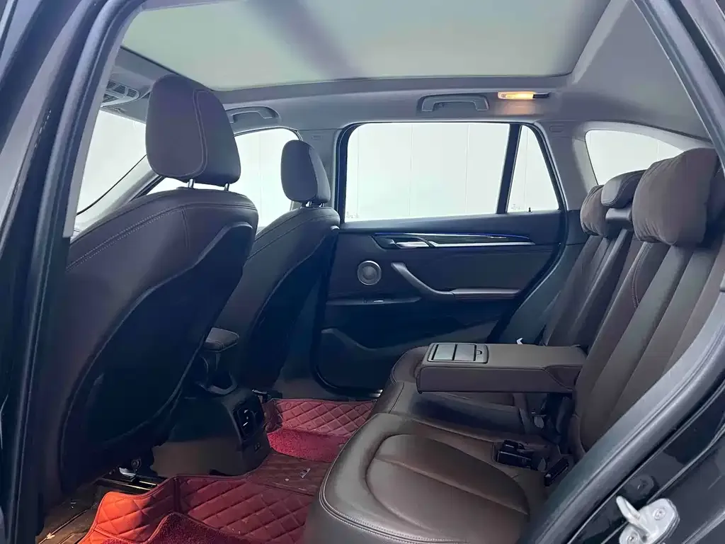 BMW X1 2021 из CN, фото 7