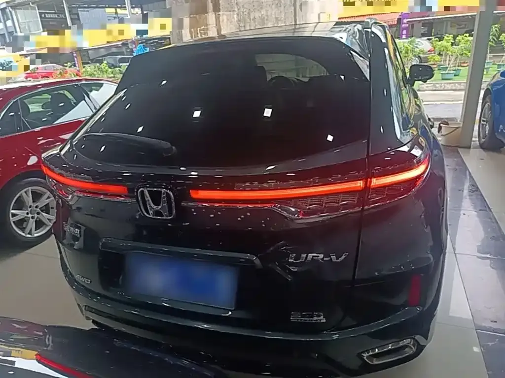 Honda UR-V — фото 10