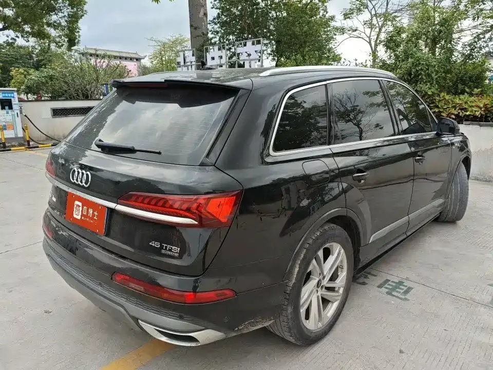 Audi Q7 2022 из CN, фото 6