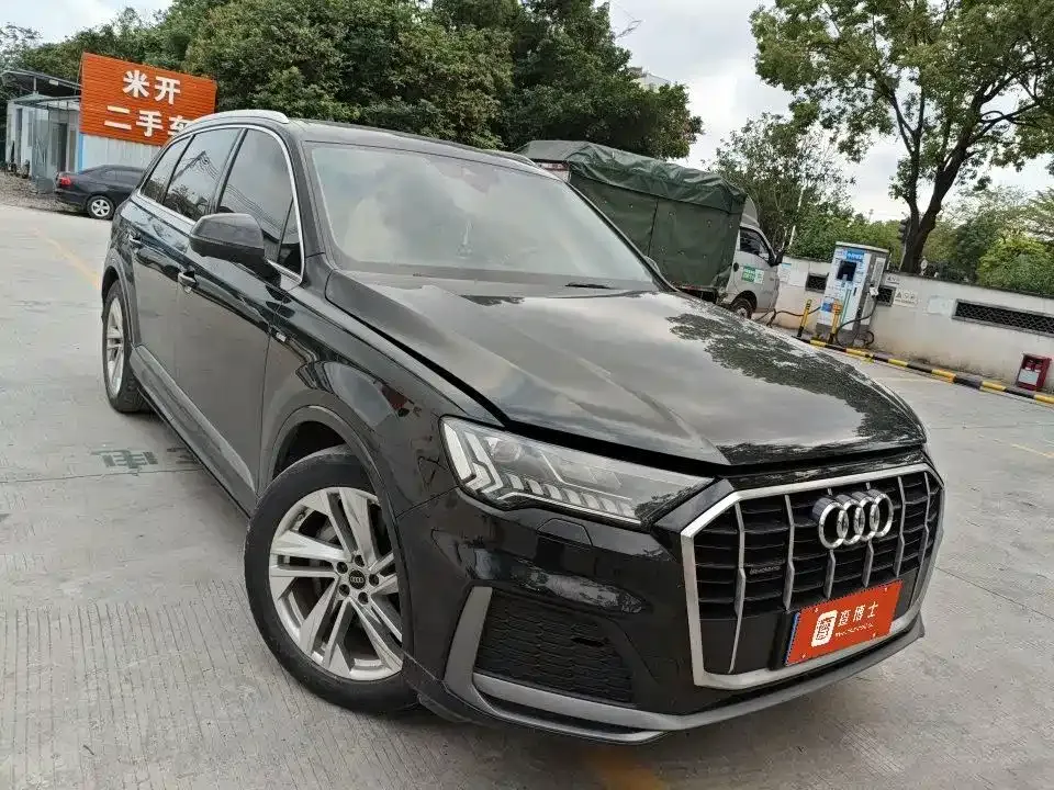 Audi Q7 2022 из CN, фото 8