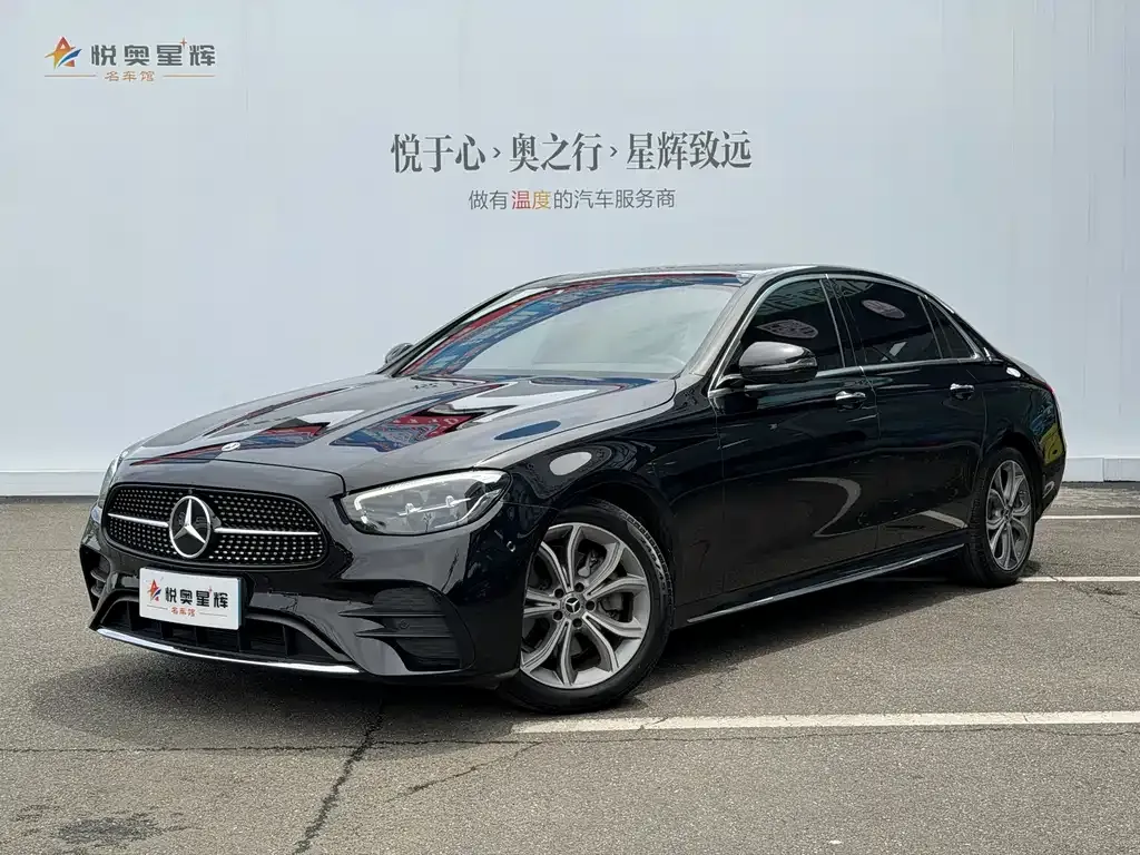 Mercedes-Benz E-Class — фото 1