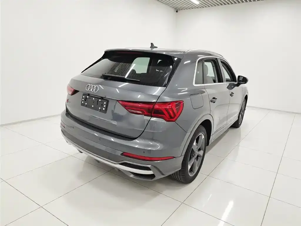 Audi Q3 — фото 3