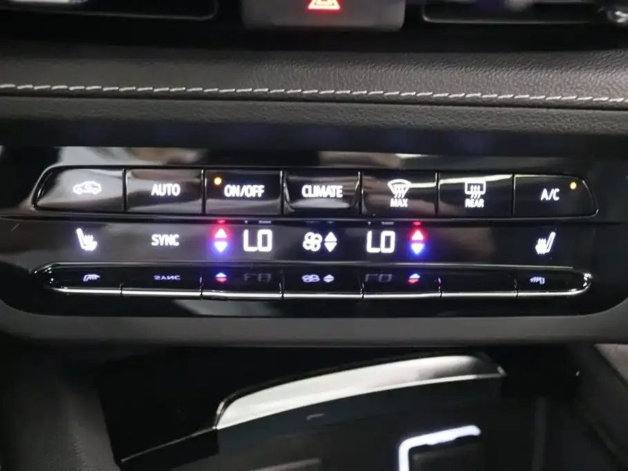 Buick Envision Plus — фото 7
