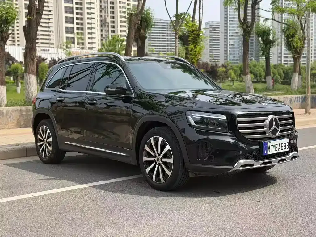 Mercedes-Benz GLB — фото 8