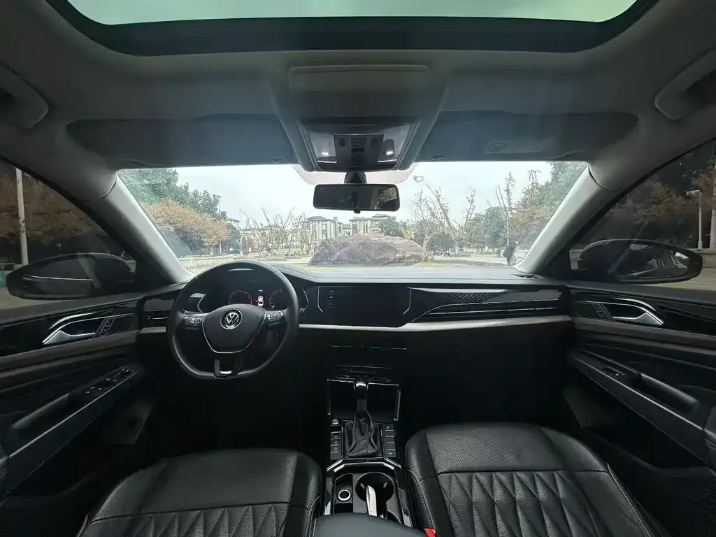 Volkswagen Passat — фото 2