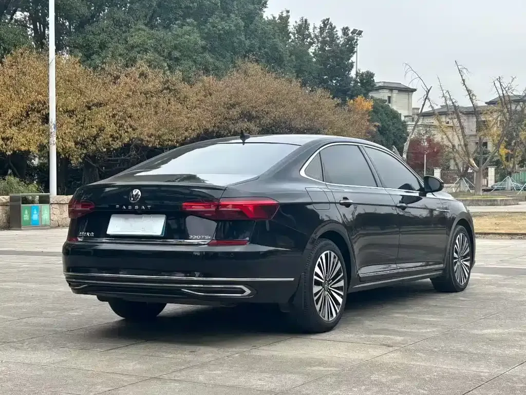 Volkswagen Passat — фото 3