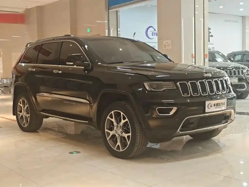 Jeep Grand Cherokee (Import) 2022 из CN, фото 8