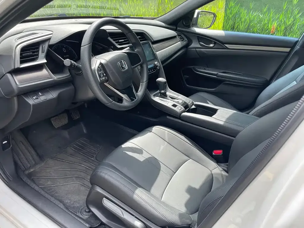 Honda Civic — фото 7