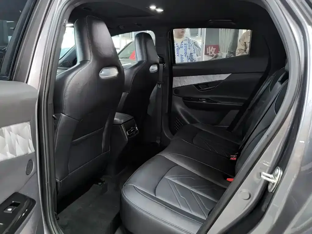 Changan UNI-T 2023 из CN, фото 2