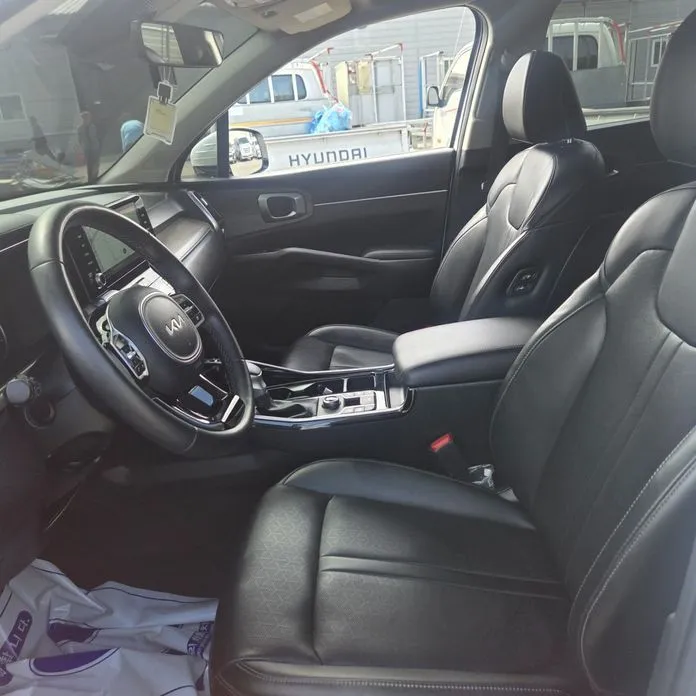 Kia Sorento — фото 8