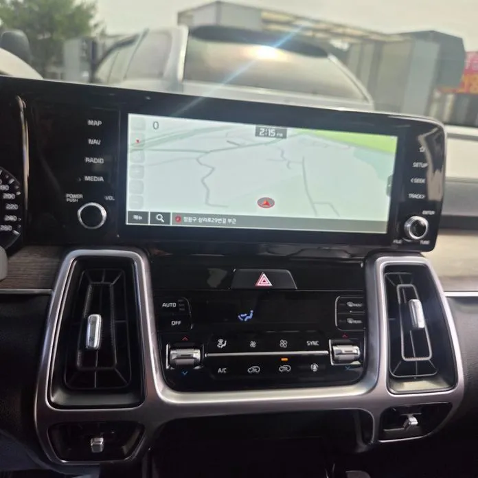 Kia Sorento — фото 10