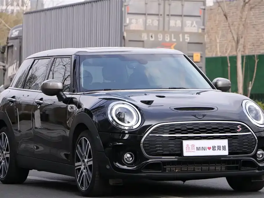 MINI Clubman — фото 2