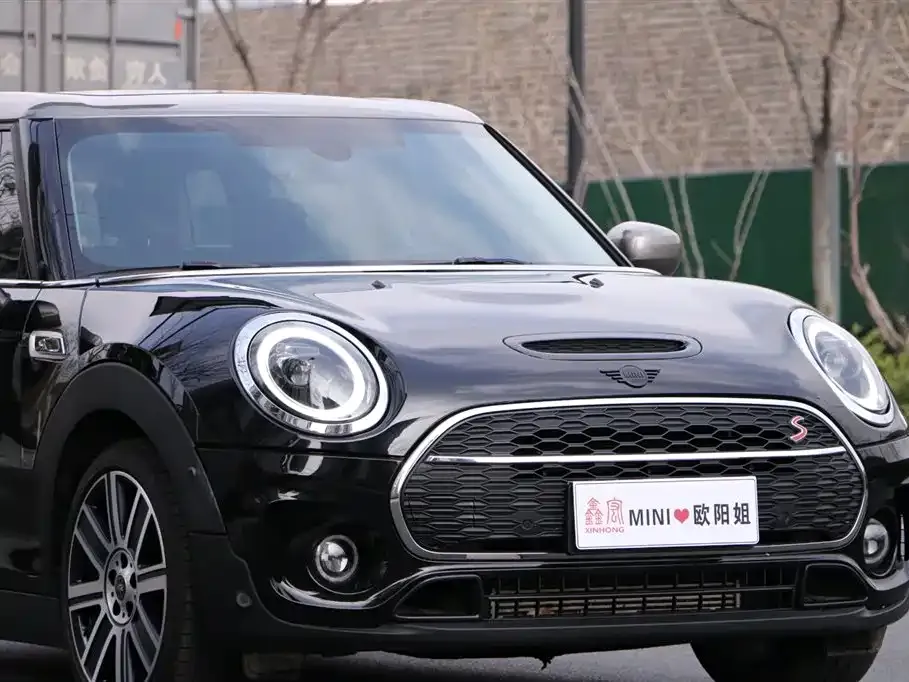 MINI Clubman — фото 3