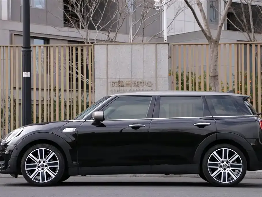 MINI Clubman — фото 9