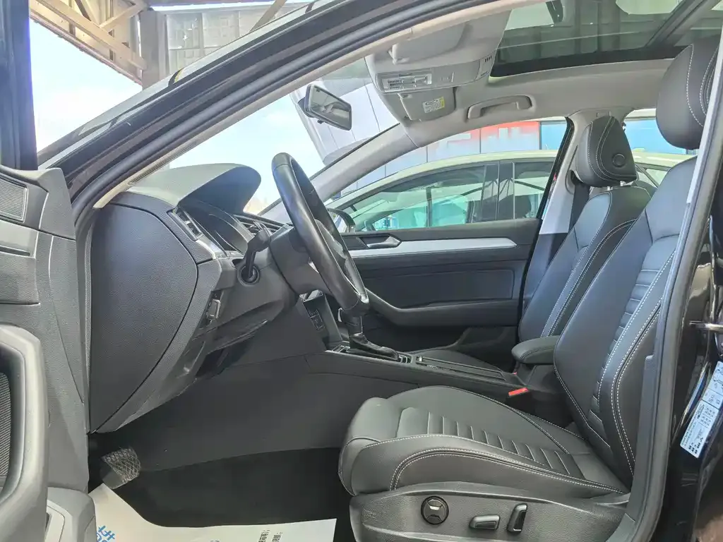 Volkswagen Magotan 2021 из CN, фото 5