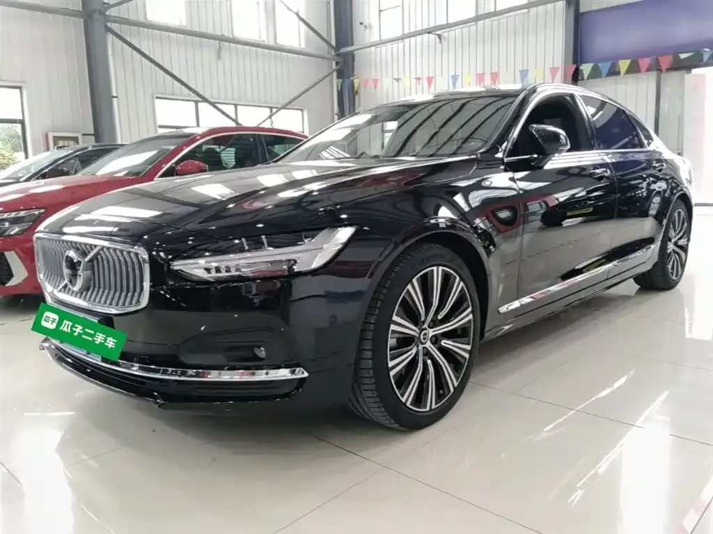 Volvo S90 — фото 1