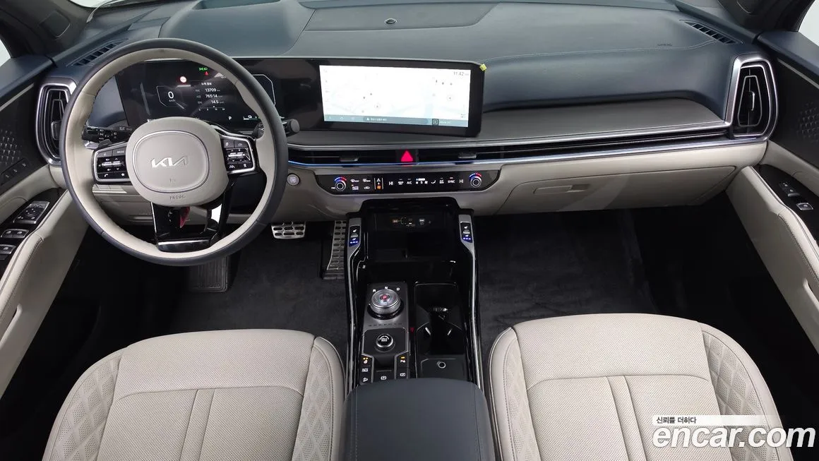Kia Sorento — фото 9
