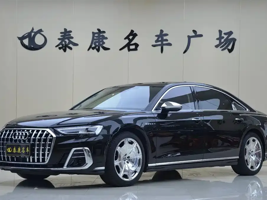 Audi A8 — фото 1