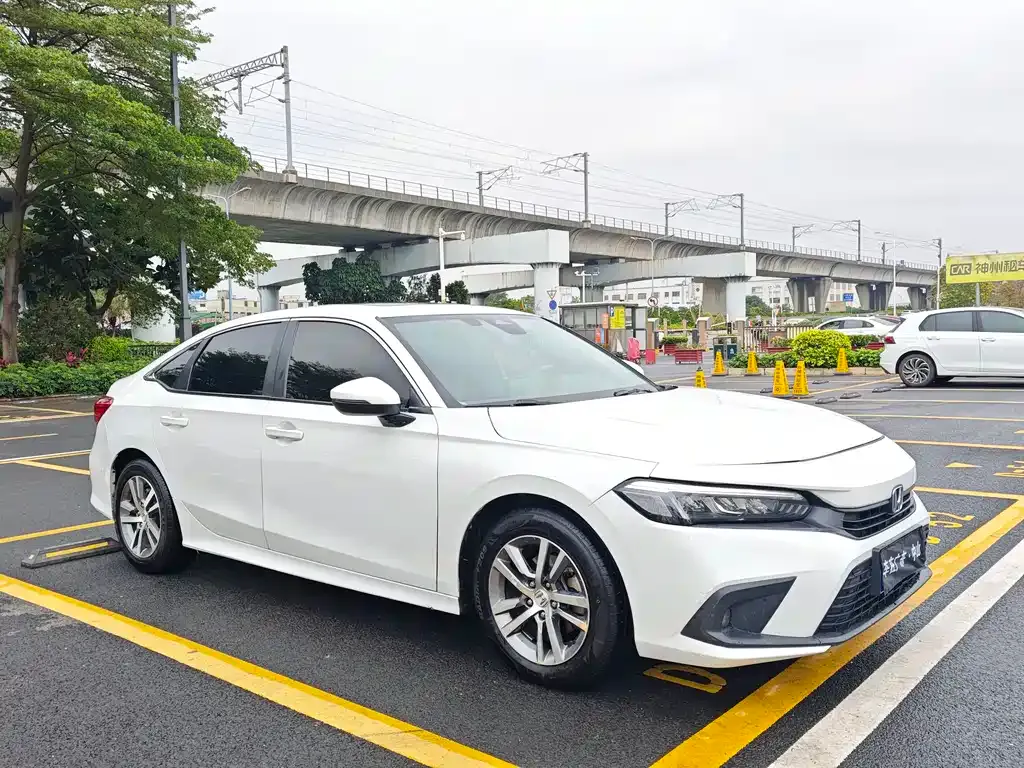 Honda Civic — фото 7