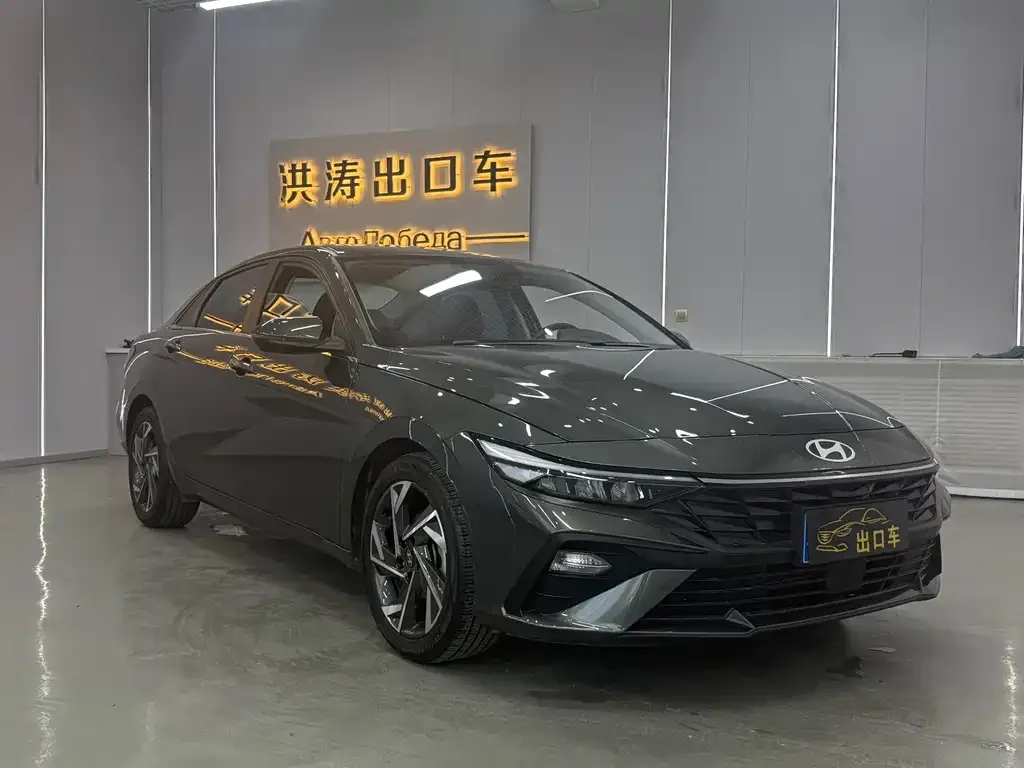 Hyundai Elantra — фото 3