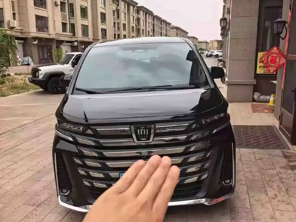 Toyota Vellfire — фото 6