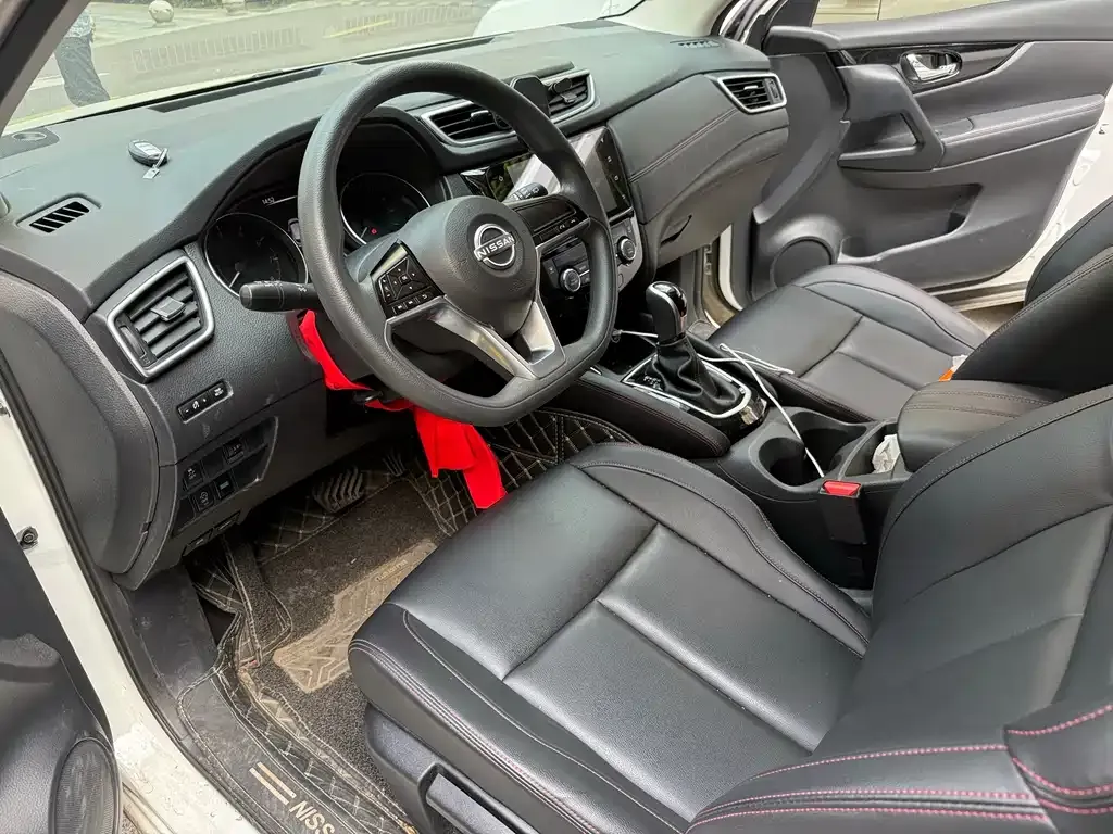 Nissan Qashqai — фото 4