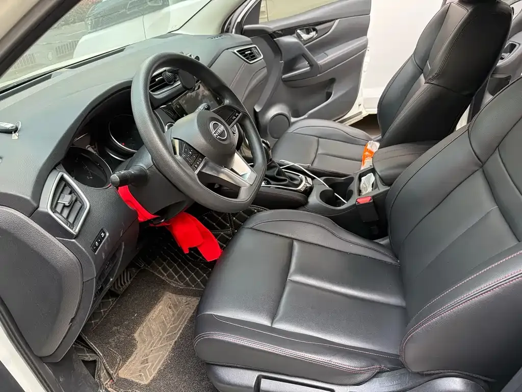 Nissan Qashqai — фото 2