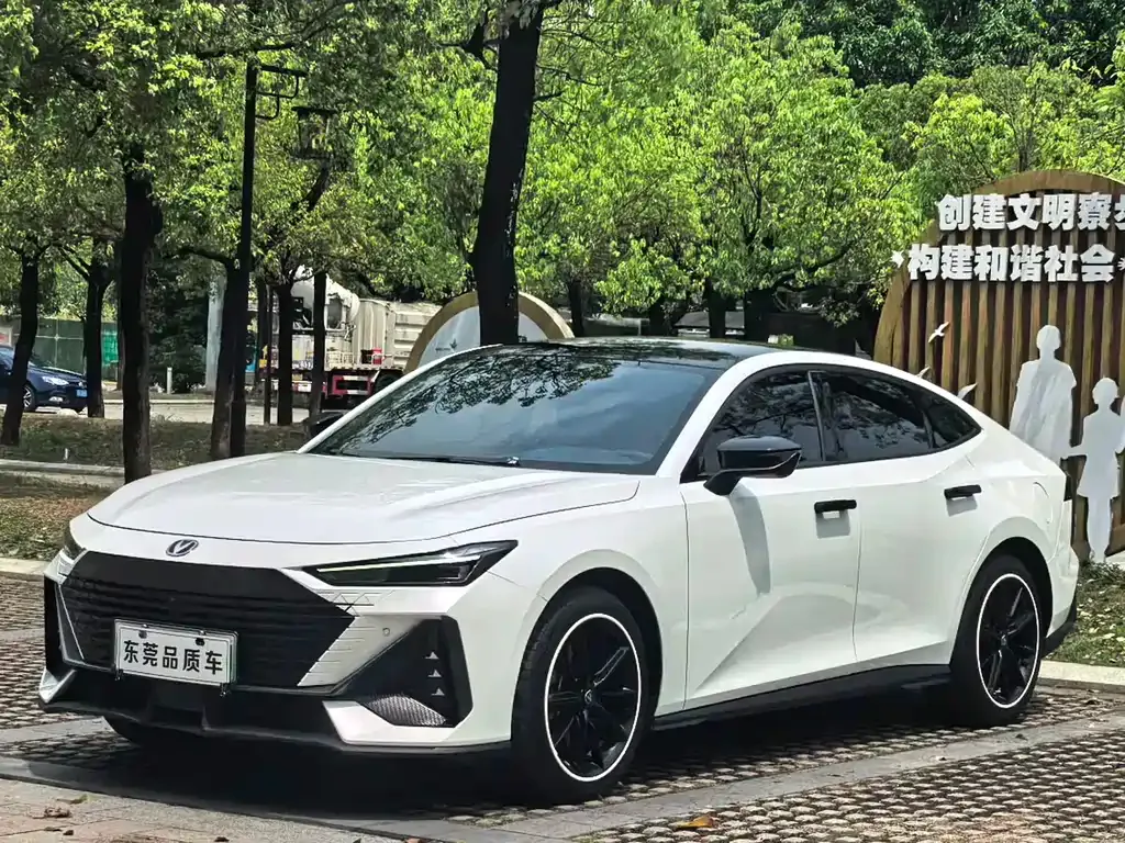 Changan UNI-V iDD