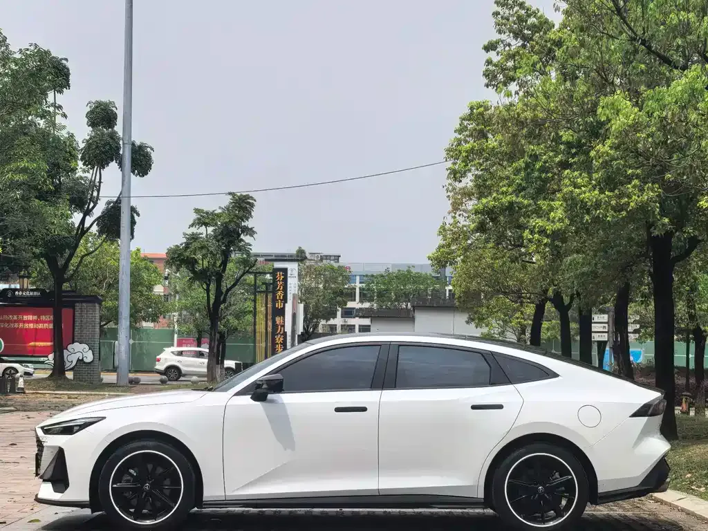 Changan UNI-V iDD 2023 из CN, фото 6