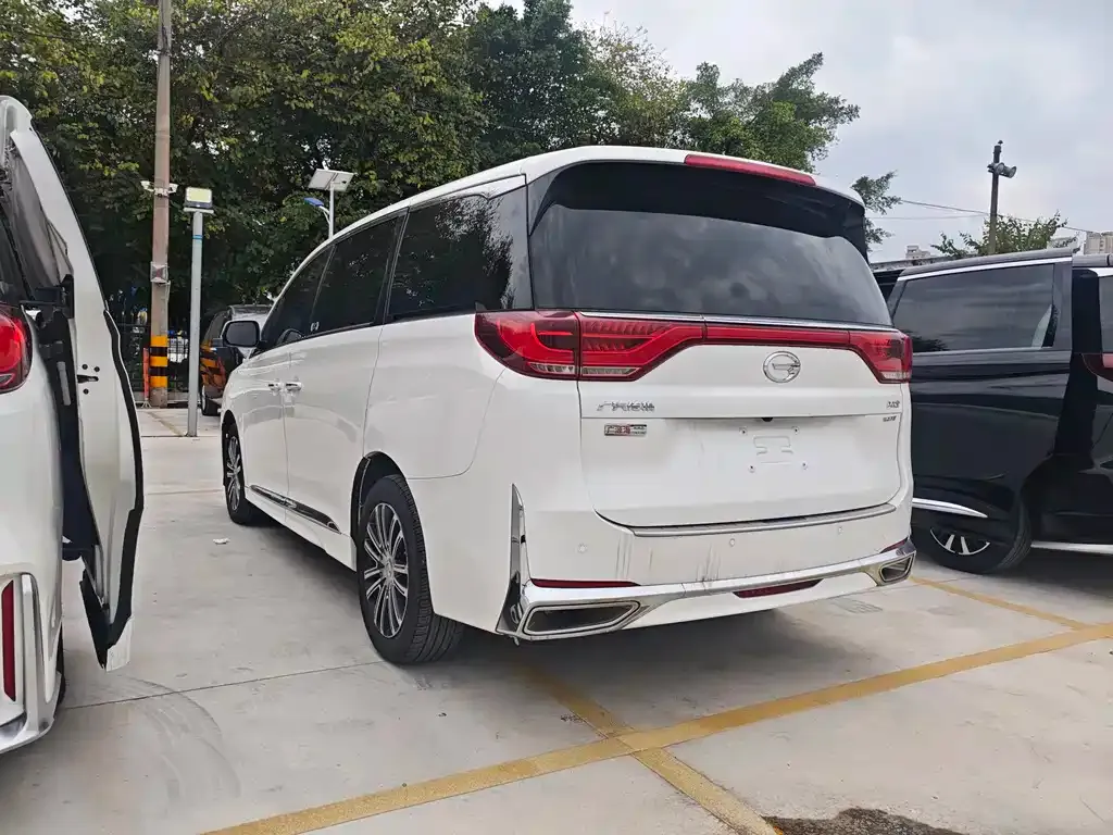 GAC Motor Trumpchi M8 — фото 9