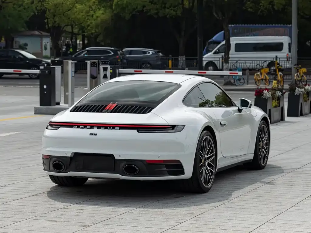 Porsche 911 2021 из CN, фото 6