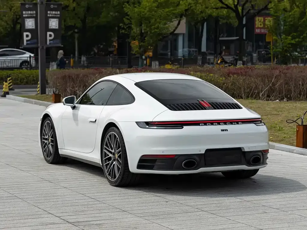 Porsche 911 2021 из CN, фото 7