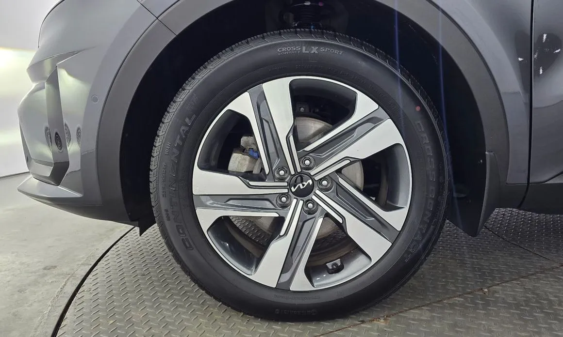 Kia Sorento — фото 8