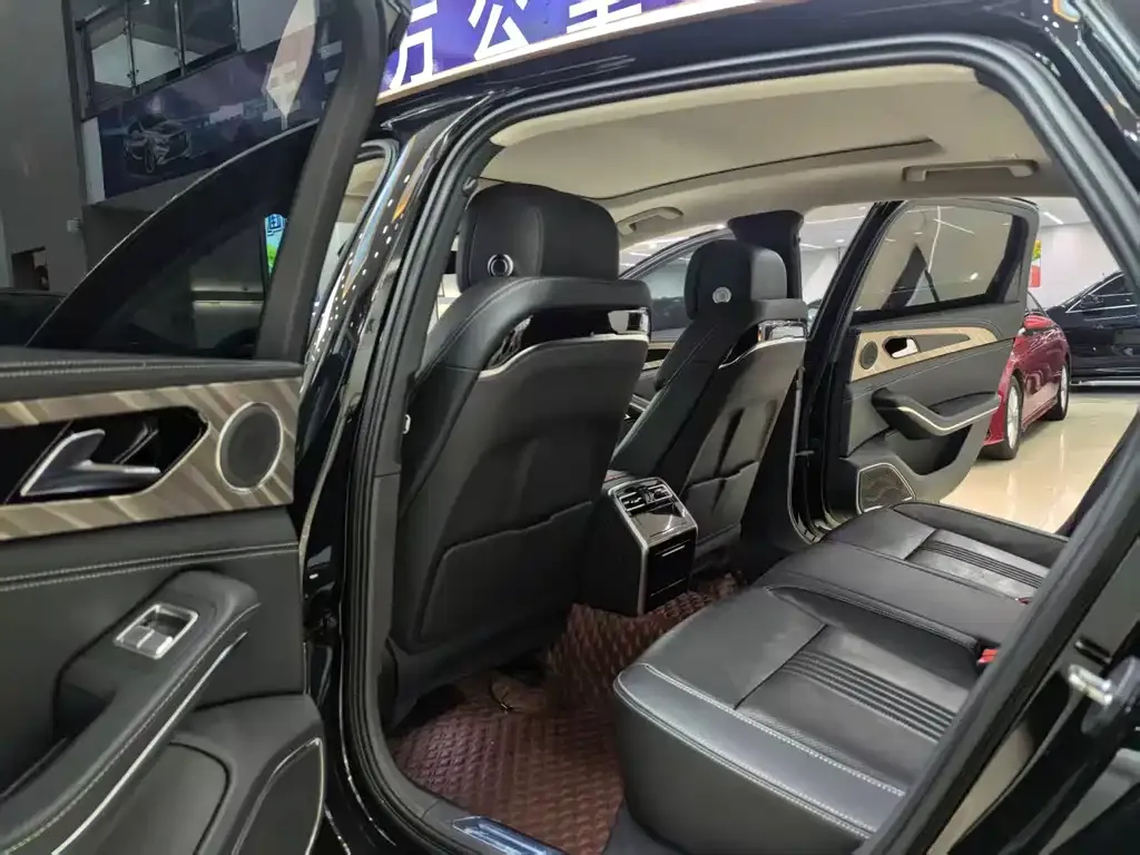 Hongqi H9 — фото 3