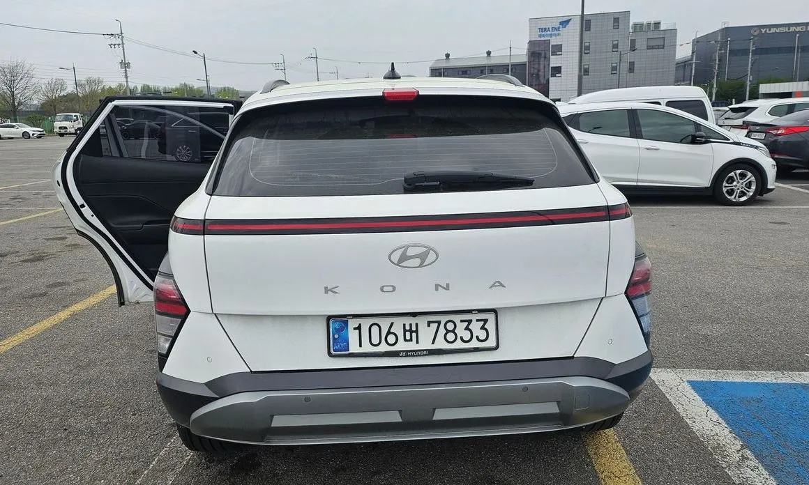 Hyundai Kona 2023 из KR, фото 8