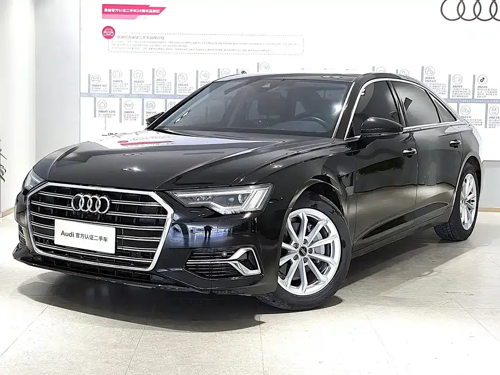 Audi A6L — фото 1
