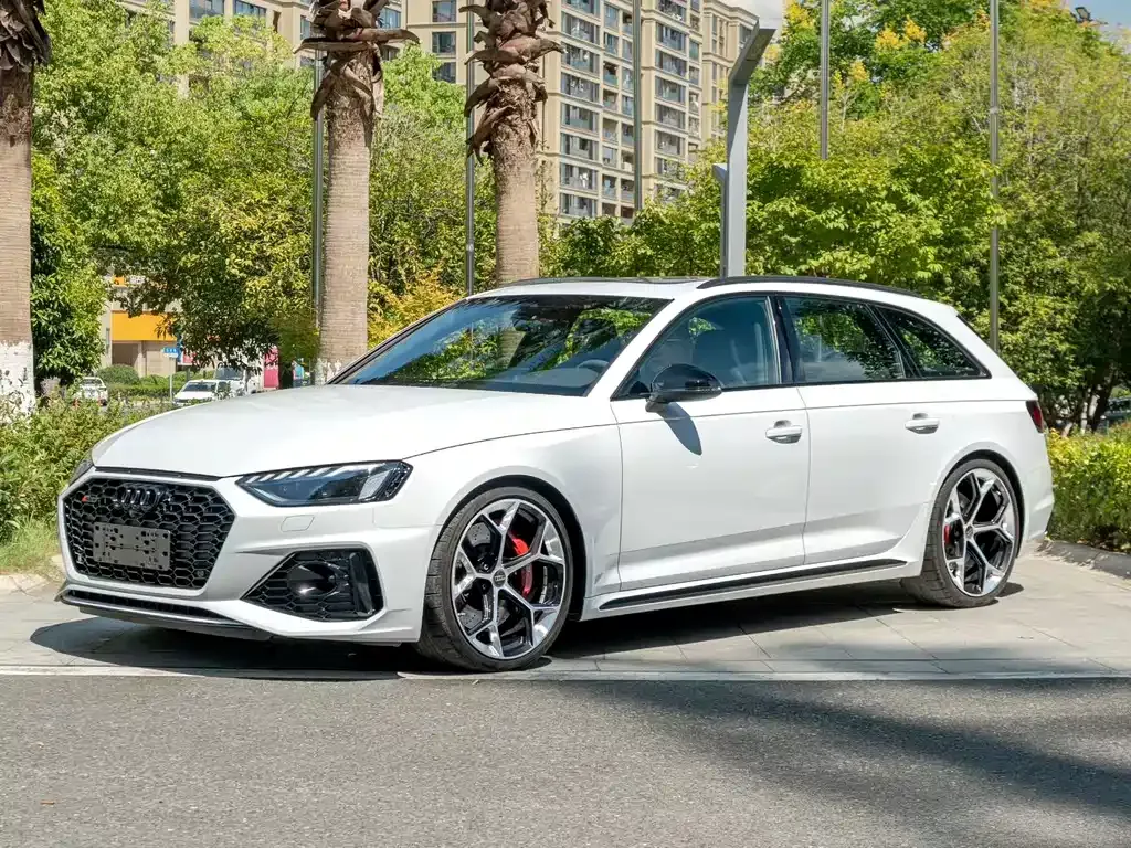 Audi RS 4
