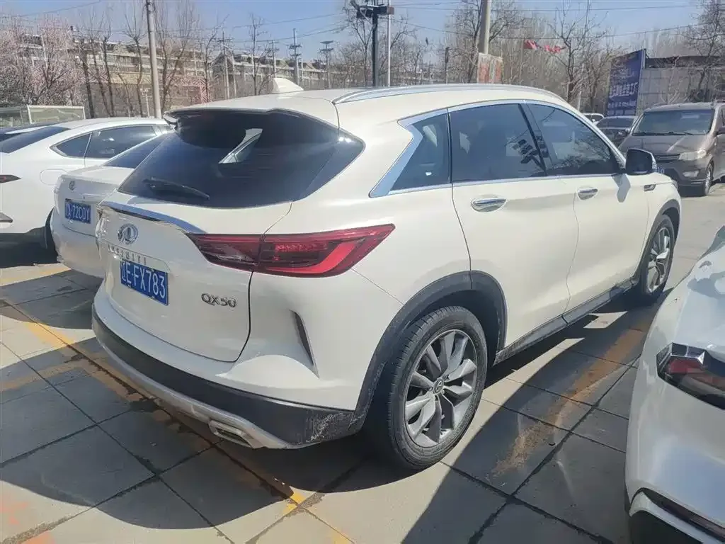 Infiniti QX50 2021 из CN, фото 7